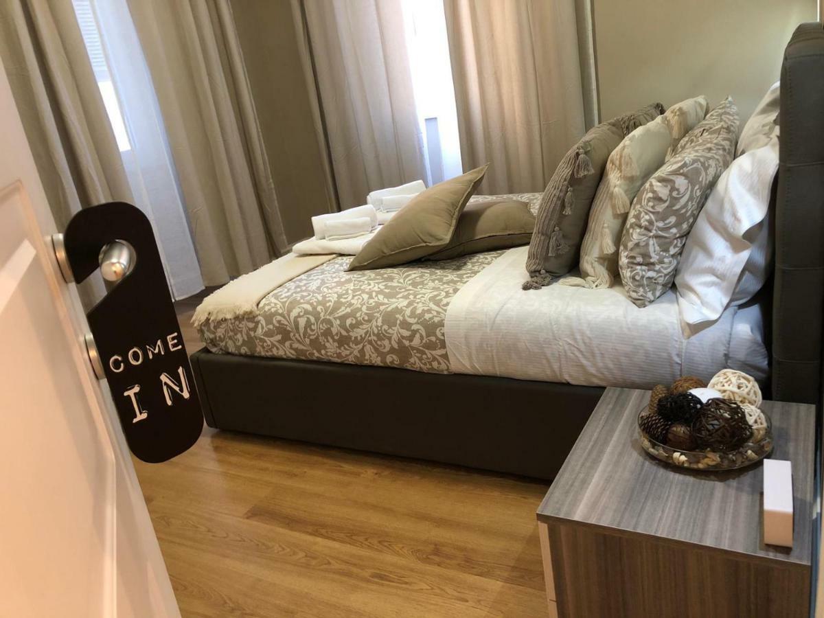 Pantheon Luxury Suite โรม ภายนอก รูปภาพ